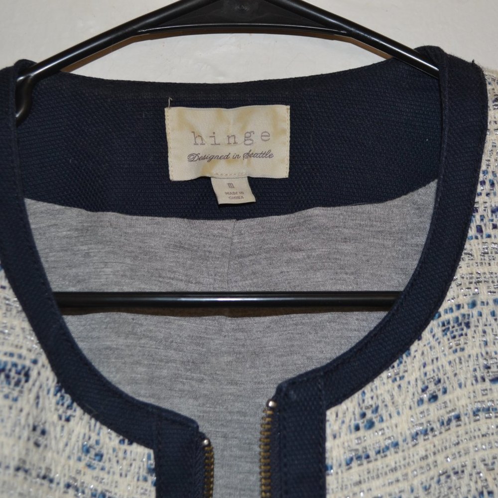 Hinge zip up jacket - Picture 3 of 4